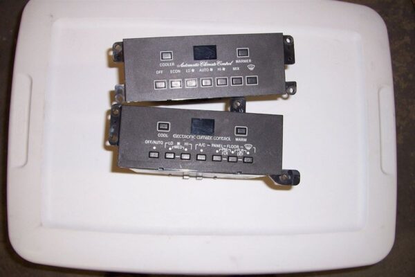 Lincoln Mark VII Climate Control Head Unit - 90-92