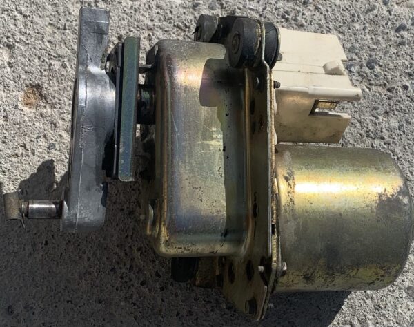Lincoln Mark VII Wiper Motor