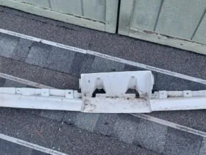 Rear Stone Deflector with stone deflector support