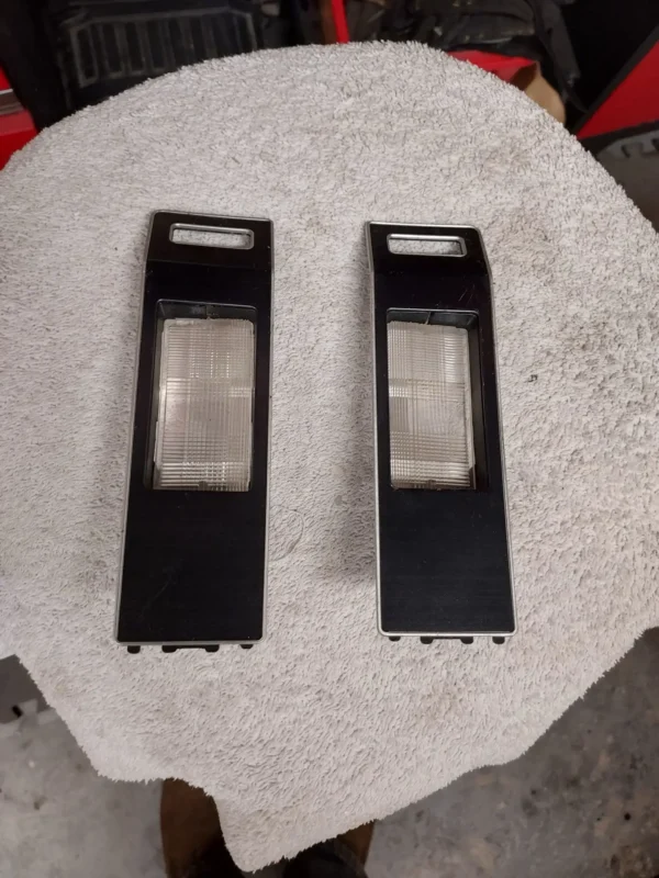 Lincoln Mark VII Map Light Lens Cover