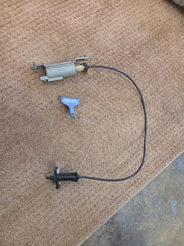 Lincoln Mark VII Fuel door release solenoid assembly